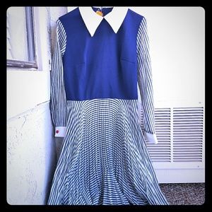 Women's vintage 70s blue and white collared dress